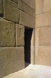 Mur en granit du temple de la vallée de Khéphren, Ancien Empire