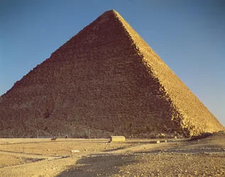 La Grande Pyramide de Khéops (c.2551-2528 av. J.-C.) Ancien Empire