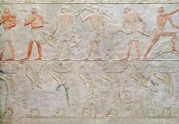 Relief représentant des personnes portant des offrandes alimentaires, provenant du mastaba d