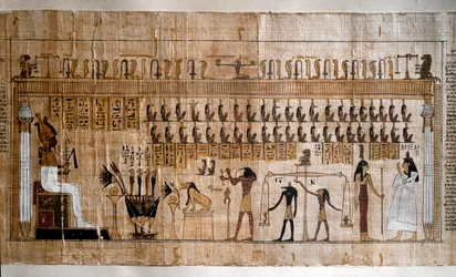Antiquité égyptienne : la pesée des âmes (psychostasie). Papyrus du Livre des Morts. Turin, Musée égyptien