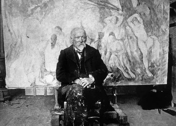 Paul Cézanne (1839-1906), peintre français en 1904 devant l