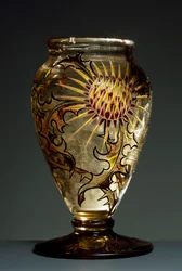 Vase en verre fumé avec décorations en émail, vers 1890, par Émile Gallé, Nancy, France