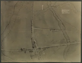 Photographie aérienne avec tranchées de la Première Guerre mondiale, 1917