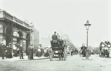 Station de Baker Street, Marylebone Road, Westminster LB : vue vers l