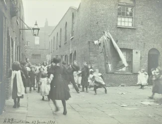 Bishops Court : vue générale, Londres, 1899