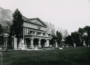Cremorne Gardens, Londres : Chalet suisse
