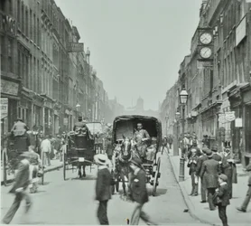 Hatton Garden : vers le nord depuis Holborn Circus, Londres, 1895
