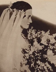 Mme Simpson lors de son premier mariage en 1916 avec le lieutenant Winfield Spencer de l