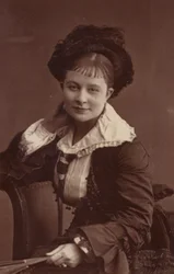 Nellie Power