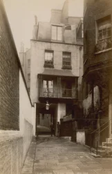 Bains romains de printemps sur Strand Lane