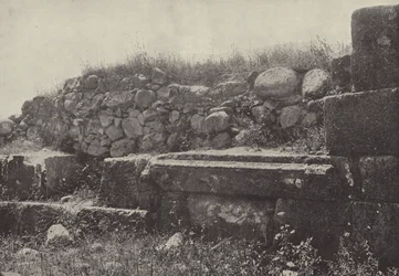 Mur de la synagogue à Capharnaüm, scène du miracle de la guérison de la main