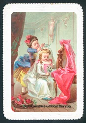 Enfants se déguisant
