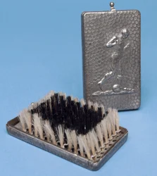 Brosse à cheveux pliable avec un design de footballeur