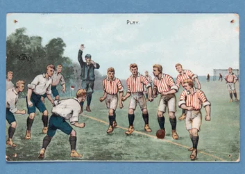 Jeu, carte postale représentant un match de football
