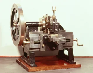 Machine à façonner conçue par James Nasmyth (1808-90)