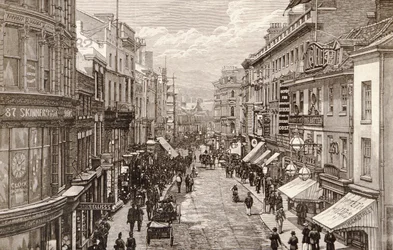 La visite de la reine à Birmingham : La High Street, de 