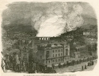 Le récent incendie à la gare de marchandises de Camden Town, esquissé depuis Primrose Hill, Londres