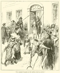 Deux cosaques montés en uniforme complet se tenaient comme sentinelles (gravure)
