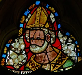 Fenêtre s-2 représentant Saint Julien