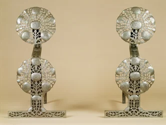 Paire de chenets, fabriqués par Alfred Bucknall, 1904