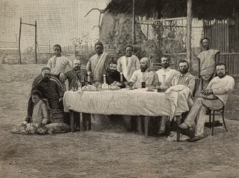 Banquet de la société anti-esclavagiste au consulat italien à Boma, République démocratique du Congo, gravure d