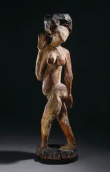 Danseuse avec Collier