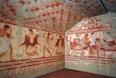 Art étrusque : fresques représentant des scènes de banquet. Tombe du Triclinium. 5e siècle av. J.-C. Musée archéologique national de Tarquinia, Italie