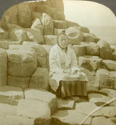 Dans le fauteuil des souhaits, Chaussée des Géants, Antrim, Irlande du Nord
