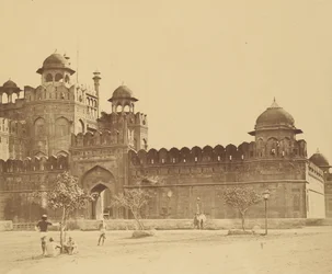 Porte de Lahore du palais
