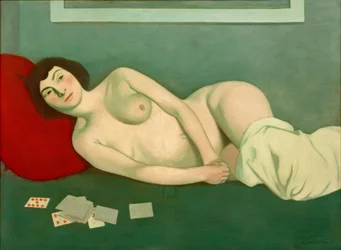 Femme nue couchée aux cartes bleues