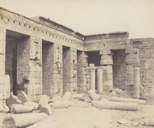 Médinet-Abou Thèbes. Constructions Postérieures - Deuxième Cour