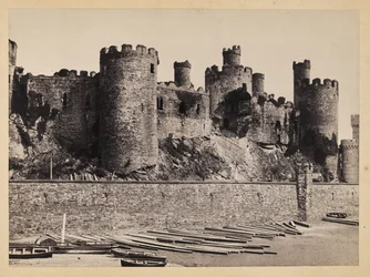 Le château de Conway vu du ruisseau