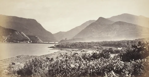 Lacs de Llanberis, Snowdon et le col (527)