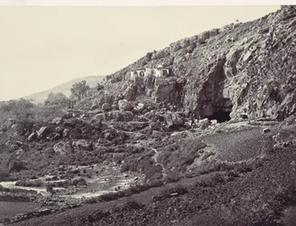 Source principale du Jourdain, coulant d