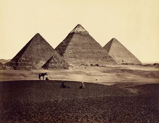Les pyramides de Gizeh vues du sud-ouest