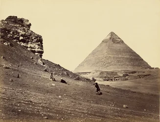 La deuxième pyramide vue du sud-est