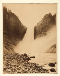 Grandes chutes du Yellowstone, 360 pieds