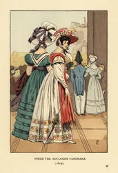 Femmes regardant la grande vue de la ville à l