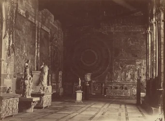 [Pise, intérieur d