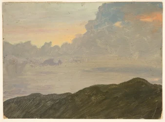 Sommet de colline et nuages