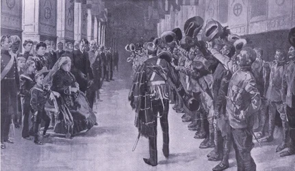 La reine Victoria inspectant les coloniaux invalides dans la salle St Georges, Windsor, illustration de Après Pretoria : La guerre de guérilla, 1902