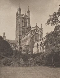 Cathédrale de Gloucester depuis le Sud-Est