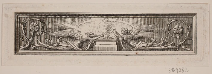 Ornement avec autel et deux anges