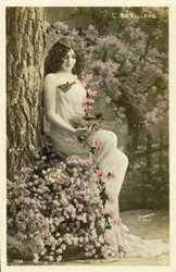 Fille avec des fleurs