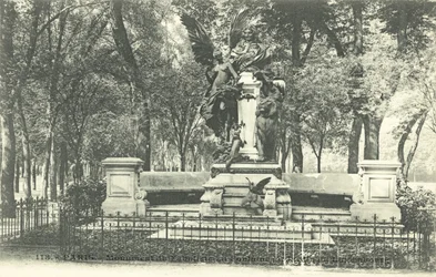 Monument du Fabuliste La Fontaine, Jardin du Luxembourg