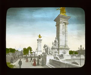 Exposition de Paris : Pont Alexandre III, 1900