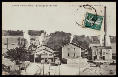 Carte postale représentant les mines de Grosmenil, triage du charbon, Haute-Loire, vers 1900