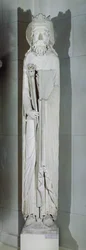 Un roi, peut-être Salomon, de la façade ouest de Notre-Dame de Corbeil, Essonne