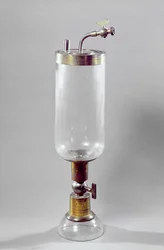 Appareil pour étudier le gaz, conçu par Antoine Laurent de Lavoisier (1743-94)