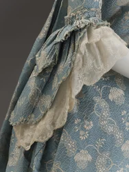 Robe bleue, vers 1760